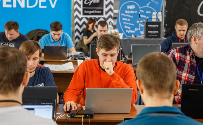 Хоулмонт в Телеграм: новости, кейсы, полезные каналы для IT-специалистов