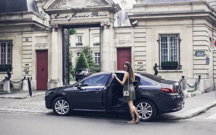 Таксопарк французской компании LeCab достиг 2000 машин благодаря использованию системы Sherlock